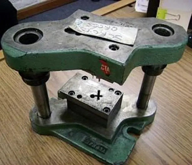 0657-390 Die Set to Make Small Religious Cross