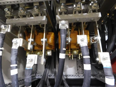 Used Yaskawa G5U-4400 Variable Speed Drives Ohio US | Equipment Recovery Corp. #1330406