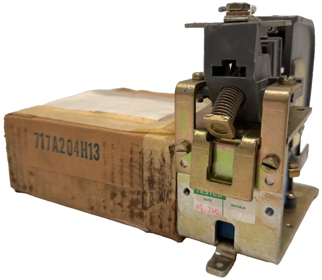 NEW EATON 74U12
