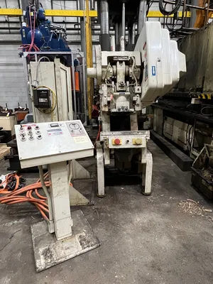 1995 BLISS C-35 OBI / Gap Frame Press | Universal Press & Machinery (UPM) (2)