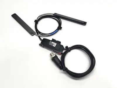 Used KEYENCE FS-N43P, FU-A100 Photoelectric Sensors Michigan US | Maverick Industrial Sales #1461041