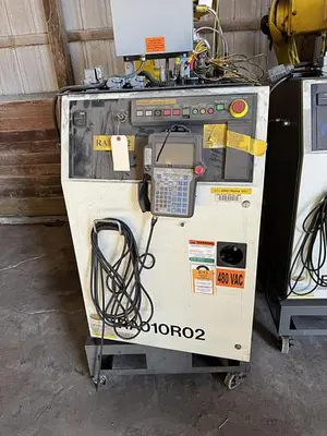 Used 2000 FANUC ARCMATE 120I Robots Michigan US | RAB Industries, Inc. #184430