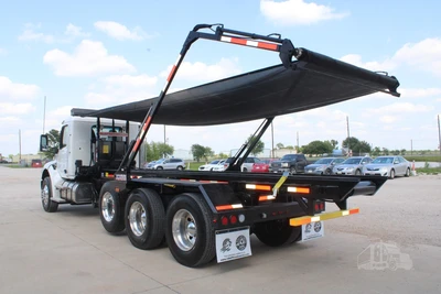 New | in-Stock 2027 PETERBILT 548 Rolloff Trucks Texas US | Roll Off Truck World #1492013