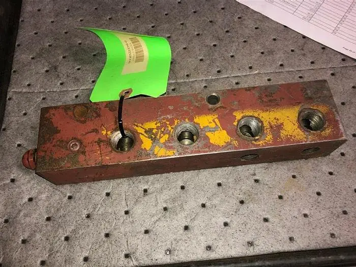 Used AFTERMARKET HYDRAULIC BLOCK - AE13237H Parts (Hydraulics and Pneumatics) Pennsylvania US | East West Machinery & Drilling #1416943
