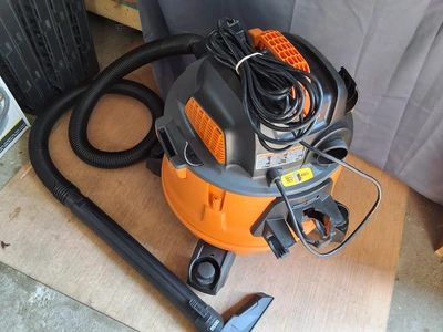 Used _UNKNOWN_ _UNKNOWN_ Wet/Dry Vacuums Michigan US | Miedema Asset Management Group #1323971