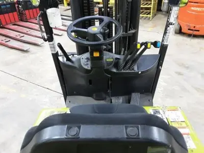 USED 2020 CLARK TMX25