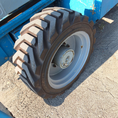 USED 2011 Genie GS-5390 RT