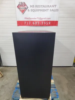 True New GDM-41SL-48-HC-LD 46” 2 Door Merchandiser!