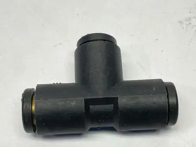USED LEGRIS PNEUMATIC PUSH-IN FITTING TEE 6MM OD LOT OF 12