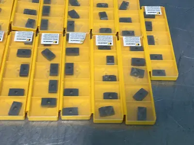 Used KENNAMETAL CILRSDEV0CTS11,00X19,05X6,35 Tooling & Accessories (Other) Ohio US | HGR 24 #1404940