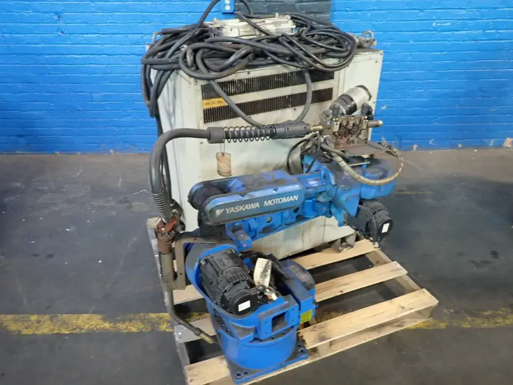 USED 2012 YASKAWA MOTOMAN MH6