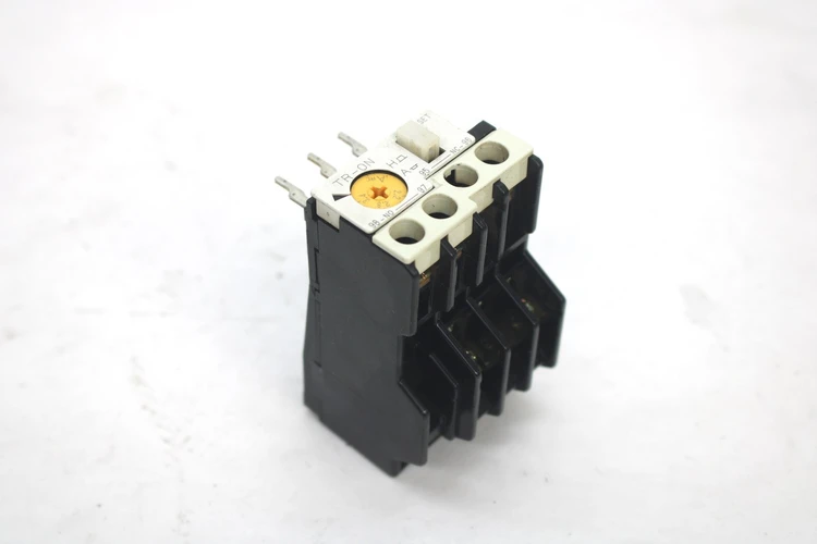 Used _UNKNOWN_ TR13N Relays & Switches Kentucky US | Industrial Parts R Us Inc. #356770