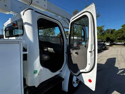 Used 2016 FREIGHTLINER M2 106 Tractors & Trailers Florida US | Truck and Van Outlet #1506256