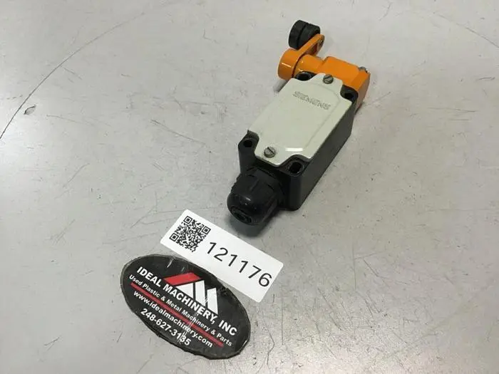 USED SIEMENS 3SE3 120-1GW-Z