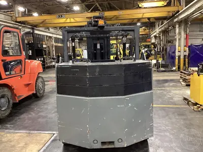 Used 2013 VERSALIFT VERSALIFT 25/35 Misc Forklifts Illinois US | Forklift Exchange #1274837