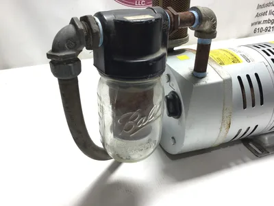 Gast 0823-101Q-G273/P063FYL-4389/G273NE Vacuum Pump 50/60Hz 1425/1725RPM 1/2HP