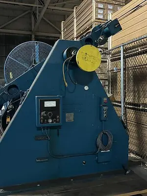 USED MERCURY UNWIND STAND