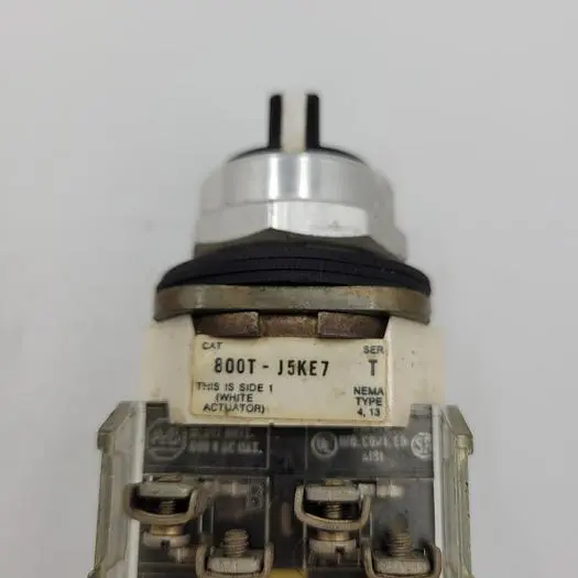 Used ALLEN BRADLEY ALLEN-BRADLEY 800T-J5KE7 SELECTOR SWITCH Switch Parts | ND Industrial Surplus #1221558
