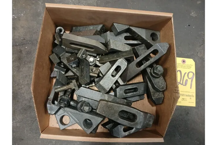 Used _UNKNOWN_ _UNKNOWN_ Clamps Ohio US | Thompson Auctioneers #1554020