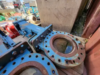 USED DEZURIK KHP