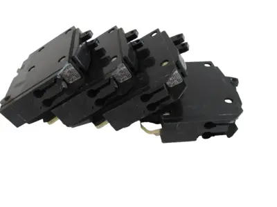 NEW SQUARE D QOT2020 CIRCUIT BREAKER 2-20A LOT OF 4
