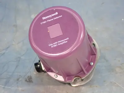Used HONEYWELL C7061A1046 Sensors Ohio US | HGR 24 #1300052