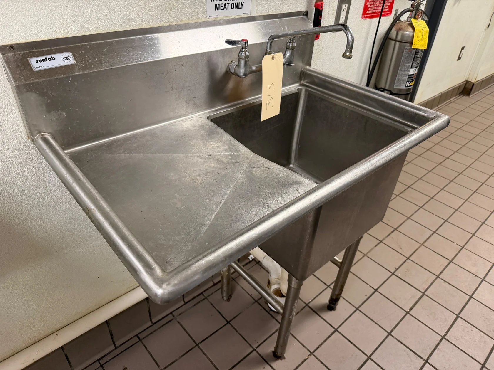 Used _UNKNOWN_ _UNKNOWN_ Sinks Georgia US | Auction Management Corporation #1548564