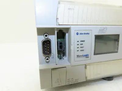 Allen Bradley 1766-L32AWA MicroLogix 1400 Controller Module 32 Point Ser B FW 15