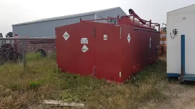 USED 29 M3 (182 BBL) SKID MOUNTED 2 COMPARTMENT MUD TANK