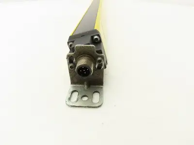 Schmersal Safety Light Curtain Receiver Has Some Scratches End Cap Is Broken