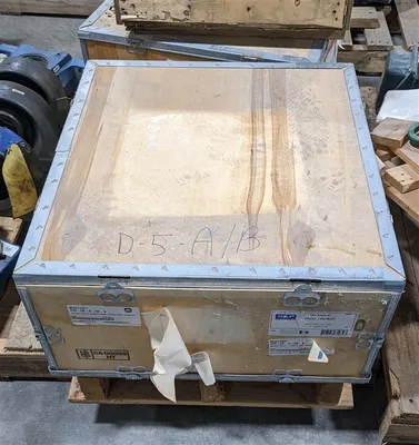 SKF 23152 CCK/W33 Spherical Roller Bearing 260mm x 440mm x 144mm New NIB