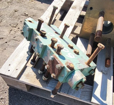USED WATER BLASTING FLUID END
