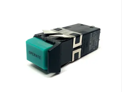 USED HONEYWELL CONTROL GREEN OPERATE PUSHBUTTON SWITCH
