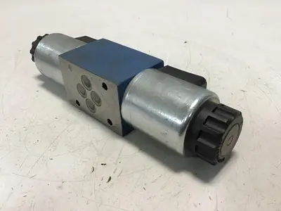 USED REXROTH 4WE6J62/EG24N9K4