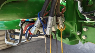 USED 2015 JOHN DEERE 3033R