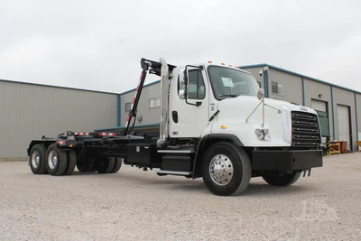 Used 2017 FREIGHTLINER 114SD Hooklifts & Roll-Offs Texas US | Roll Off Truck World #1491810