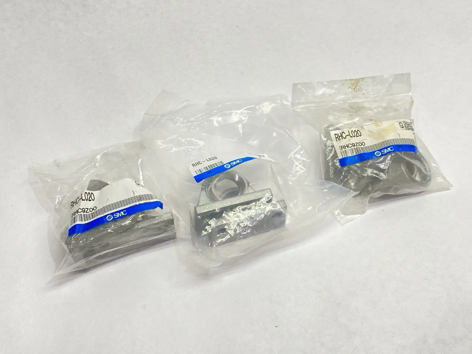 RHC-L020 | SMC  Pneumatic Cylinder Foot Bracket LOT OF 3 - New