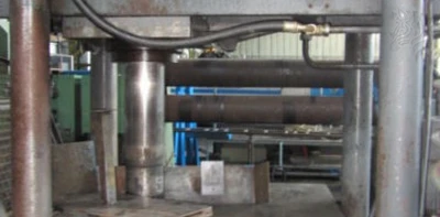 Mills Traverse press