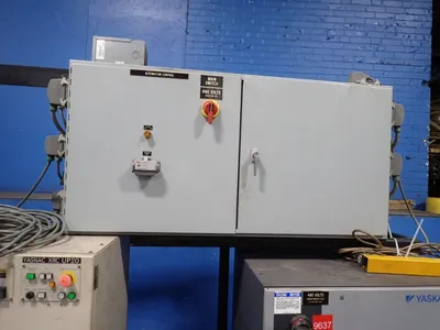 USED YASKAWA / MOTOMAN UP20 / DX200