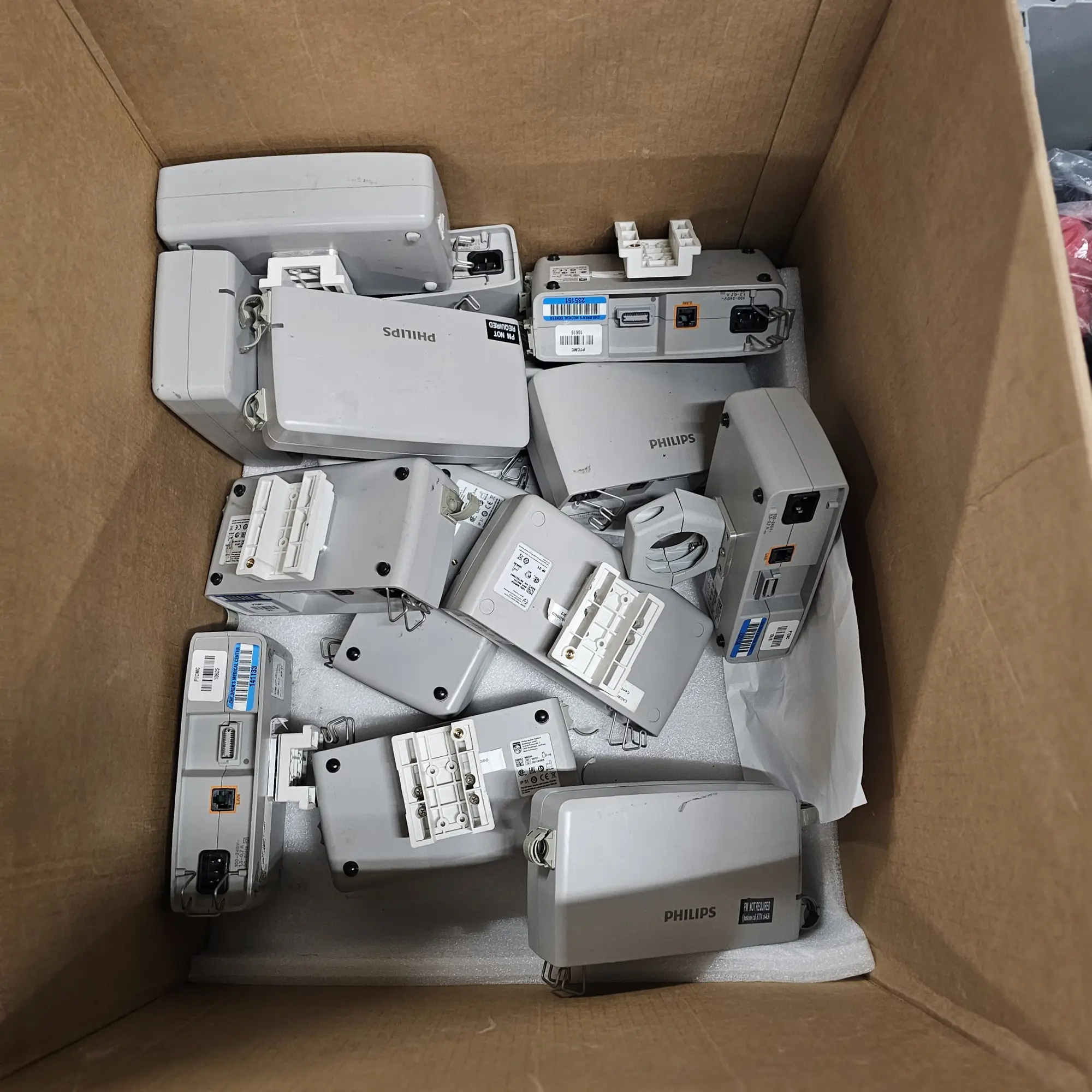 Used Philips Medizin Systeme Philips IntelliVue M8023A External Power Supply & Network Adapter (865122) Patient Monitors Texas US | PT Medical Technologies #1518369