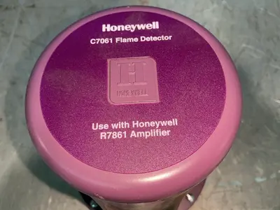 Used 2024 HONEYWELL CR7061A1012 Gas Analyzers / Detectors Ohio US | HGR 24 #1545403