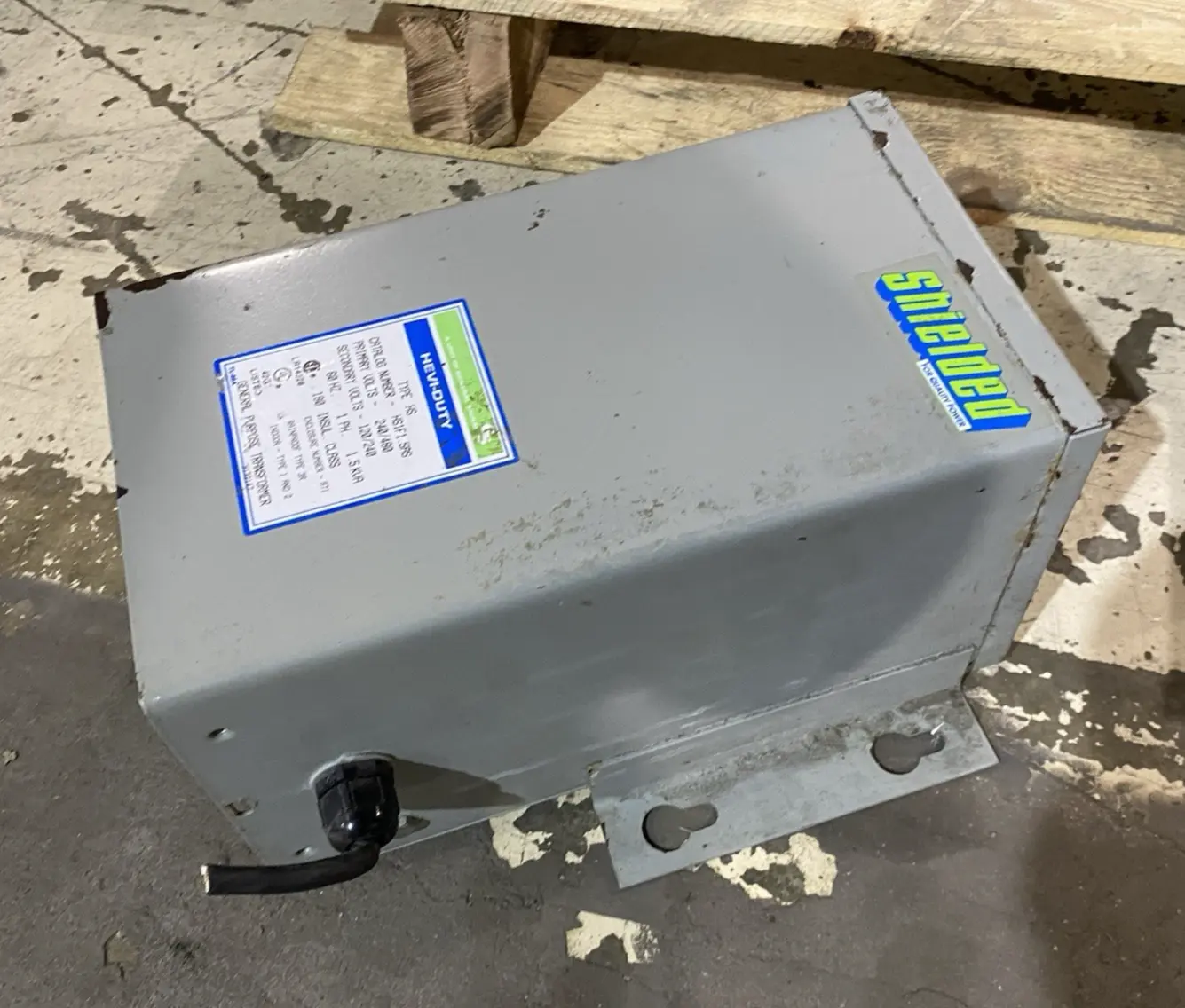 USED GENERAL SIGNAL, HEVI-DUTY GEN. PURPOSE TRANSFORMER, SINGLE-PHASE 1.5KVA