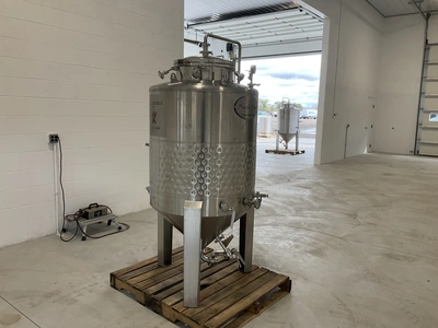 Used PSYCHO BREW JACKETED CONICAL FERMENTER/UNITANK 10BBL Brewing Equipment Michigan US | Miedema Asset Management Group #1580081