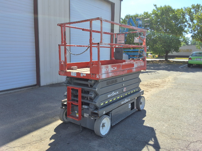 USED 2016 Skyjack SJ4632