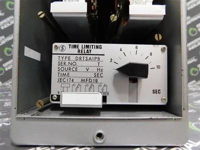 Fuji Electric DRTSA1PB Time Limiting Relay 15-180s and 1-10s Type DQBA2 Used