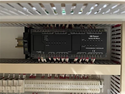 USED CINCINNATI MILACRON APEX 3.5