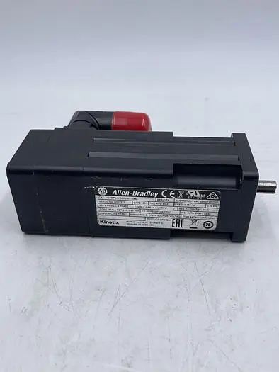Used ALLEN-BRADLEY ALLEN-BRADLEY MPL-B1530U-VJ72AA SER A Servo Motors | ND Industrial Surplus #1216068