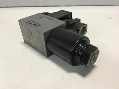 USED TOKIMEC DG4SM-3-2A-P7-H-54