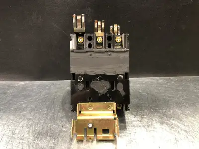 USED SQUARE D FA36070