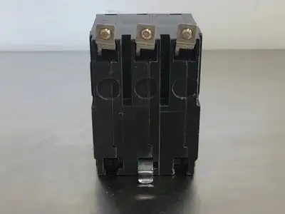 USED SQUARE D QOB330